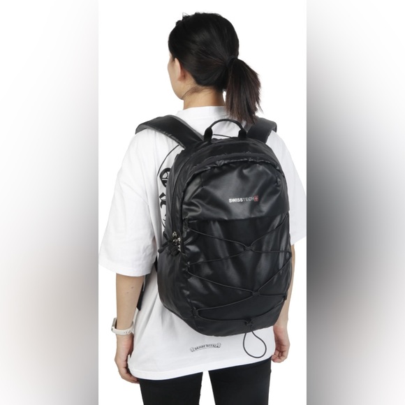 Swiss Tech Unisex Bungee 20 Liter Backpack for School or Work, Black - Picture 4 of 12